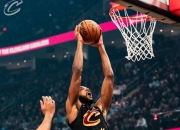 米切尔狂砍唐斯分，刷新队史纪录迎来新赛季高光！