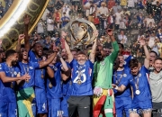 包含蒂姆在切尔西比赛中锐不可当，重返赛场引发热议！赢得满堂喝彩的词条